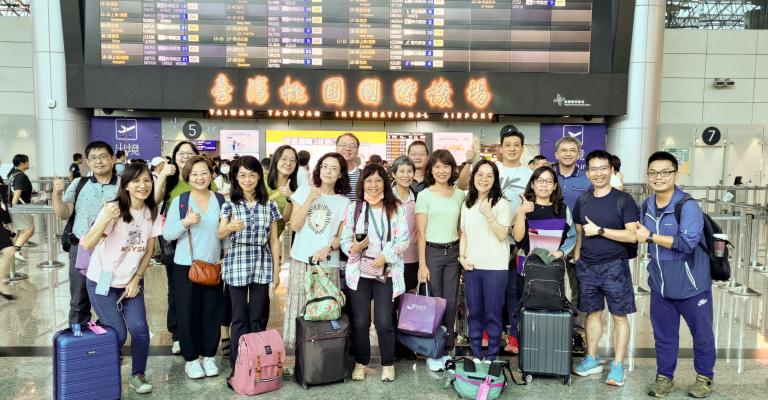 EMI Faculty at Taiwan Taoyuan International Airport. Photo by Jephian Lin.