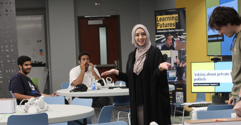 Dr. Emilia Gracia teaching in her VR lab at ASU.